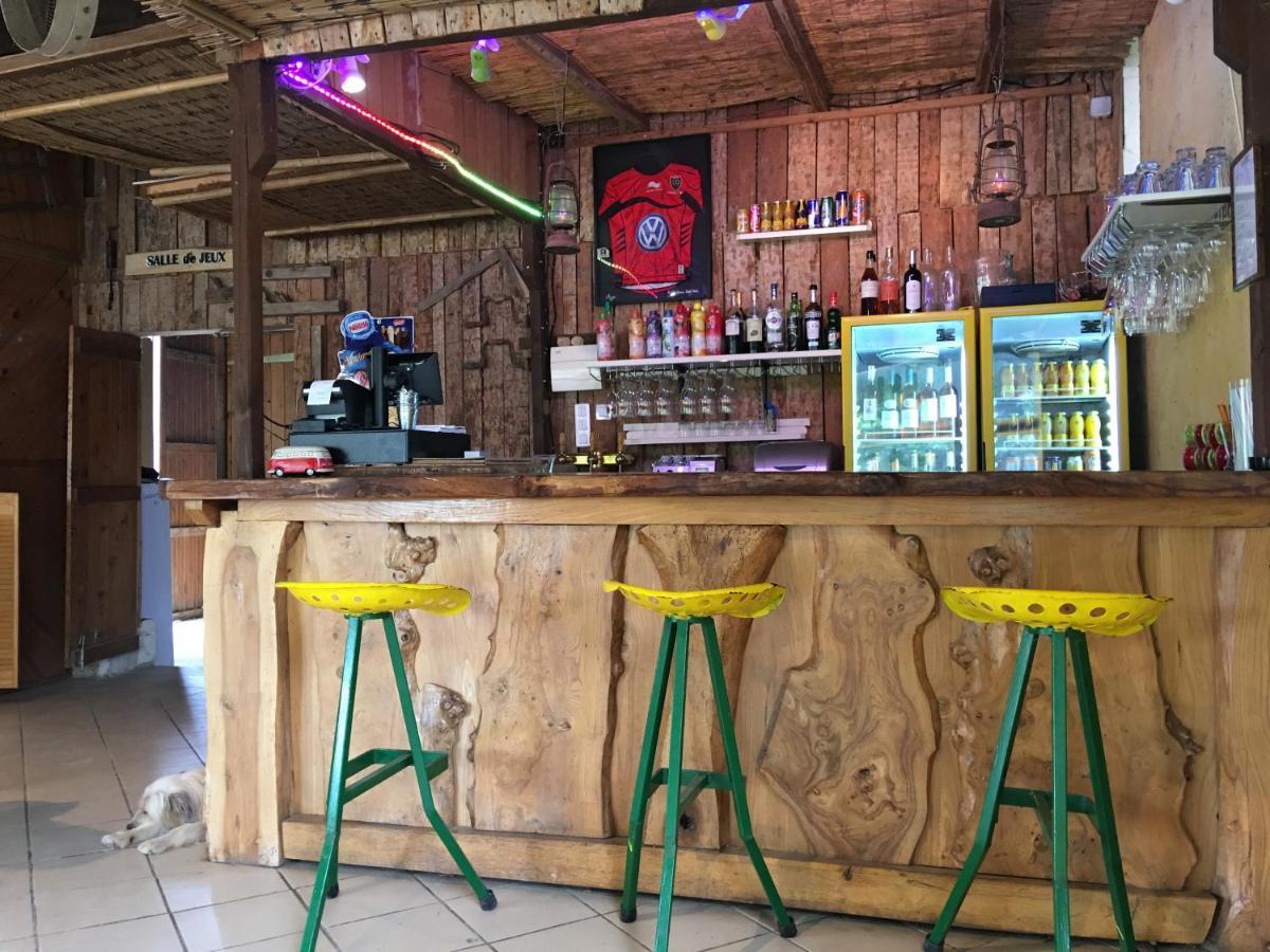 Camping La Ferme De Perdigat Limeuil Екстериор снимка
