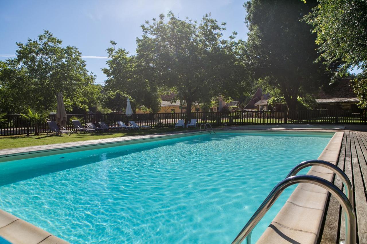 Camping La Ferme De Perdigat Limeuil Екстериор снимка