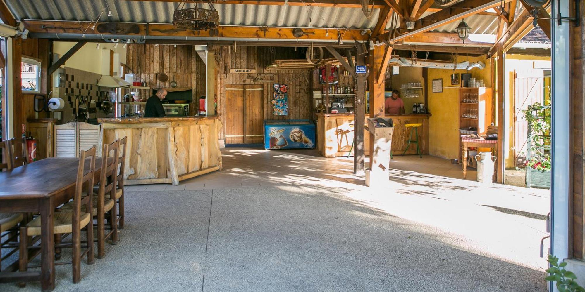 Camping La Ferme De Perdigat Limeuil Екстериор снимка