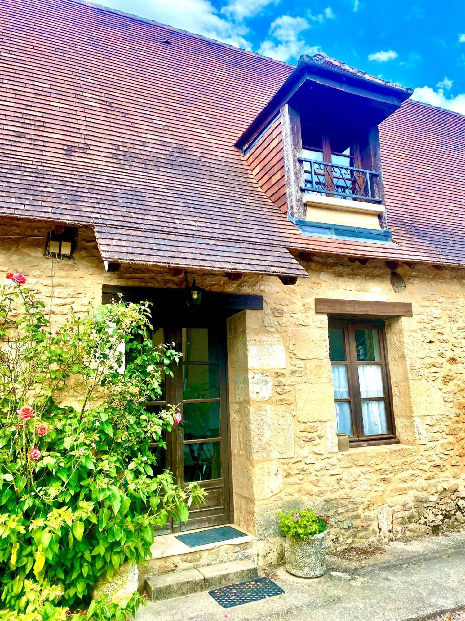 Camping La Ferme De Perdigat Limeuil Екстериор снимка